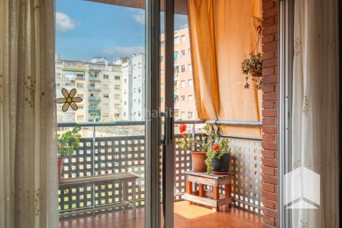 Купить квартиру в Кастельдефельс, Испания с 3 спальни, 104м², № 2177 - фото 22