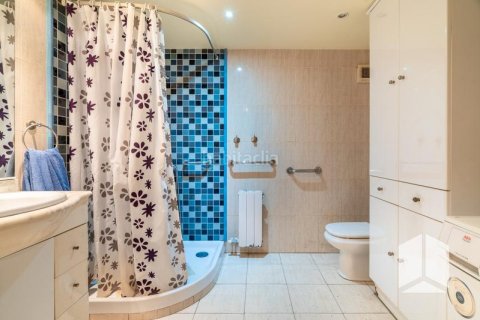 Купить квартиру в Кастельдефельс, Испания с 3 спальни, 104м², № 2177 - фото 17