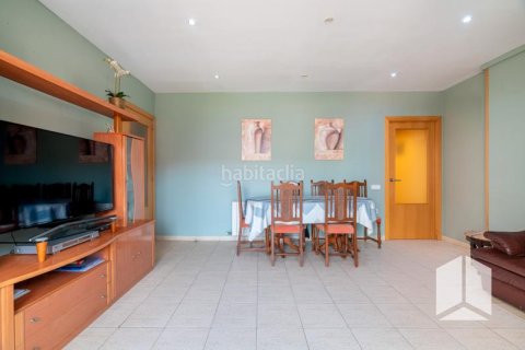 Купить квартиру в Кастельдефельс, Испания с 3 спальни, 104м², № 2177 - фото 6