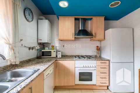 Купить квартиру в Кастельдефельс, Испания с 3 спальни, 104м², № 2177 - фото 16