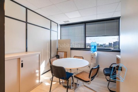 Купить офис в Сантс-Монтжуик, Барселона, Испания студия, 806м², № 2183 - фото 22