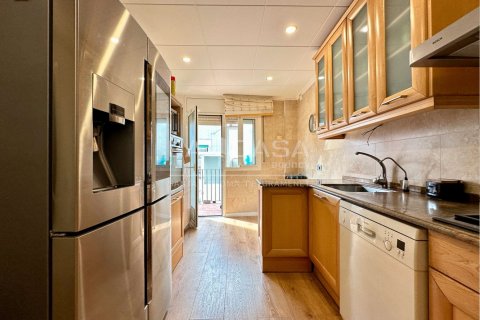 Купить квартиру в Санта-Колома-де-Граменет, Испания с 4 спальни, 112м², № 2179 - фото 12