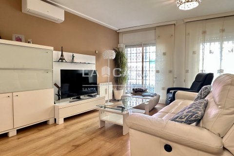 Купить квартиру в Санта-Колома-де-Граменет, Испания с 4 спальни, 112м², № 2179 - фото 9