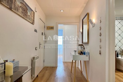 Купить квартиру в Санта-Колома-де-Граменет, Испания с 4 спальни, 112м², № 2179 - фото 4
