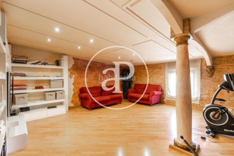 Купить квартиру в Эшампле, Испания с 5 спален, 246м², № 2444 - фото 16