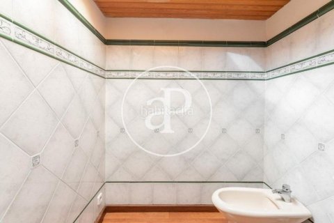 Купить квартиру в Эшампле, Испания с 5 спален, 246м², № 2444 - фото 26