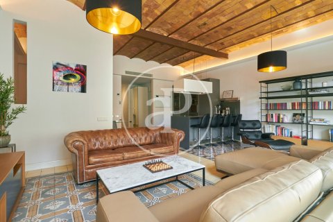 Купить квартиру в Эшампле, Испания с 3 спальни, 150м², № 2445 - фото 4