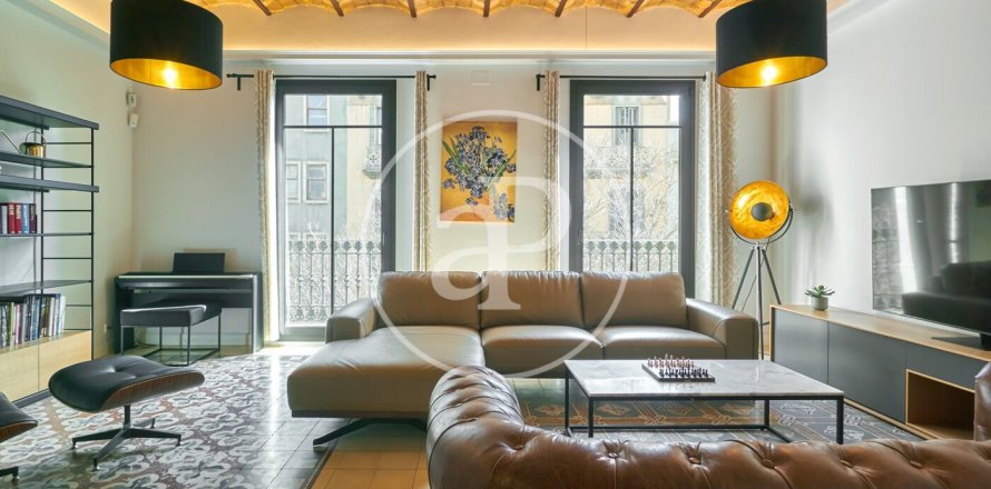 Квартира с 3 спальнями в Эшампле, Барселона, Каталония, Испания № 2445