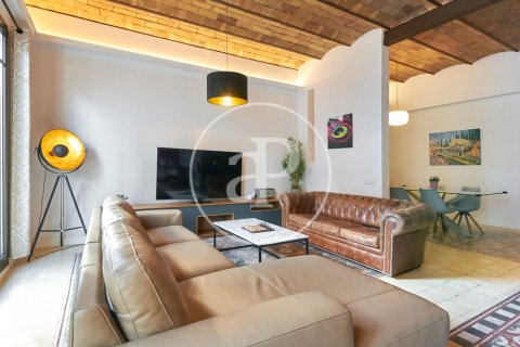 Купить квартиру в Эшампле, Испания с 3 спальни, 150м², № 2445 - фото 3