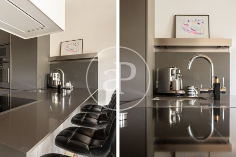 Купить квартиру в Эшампле, Испания с 3 спальни, 150м², № 2445 - фото 10