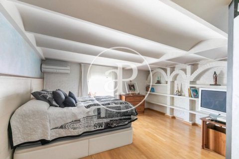 Купить квартиру в Эшампле, Испания с 5 спален, 246м², № 2443 - фото 10