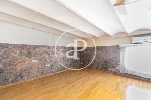 Купить квартиру в Эшампле, Испания с 5 спален, 246м², № 2443 - фото 22