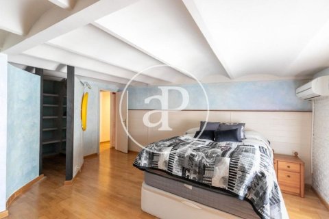 Купить квартиру в Эшампле, Испания с 5 спален, 246м², № 2443 - фото 11