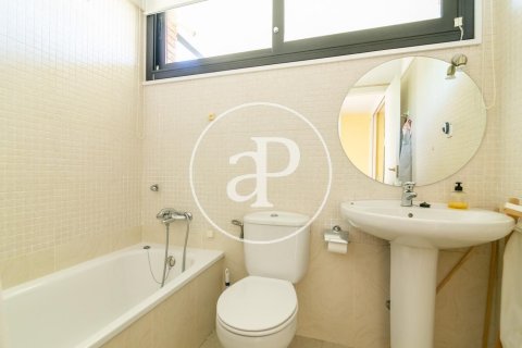 Купить дом в Сан-Жуст-Десверн, Испания с 6 спален, 406м², № 2446 - фото 15