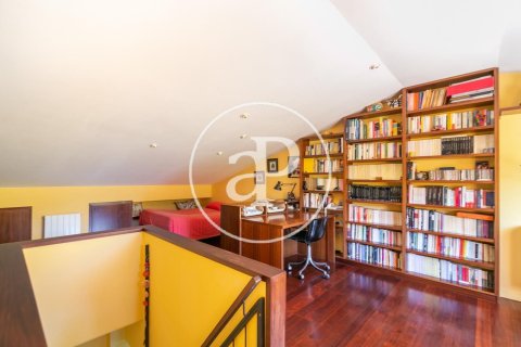 Купить дом в Сан-Жуст-Десверн, Испания с 6 спален, 406м², № 2446 - фото 16