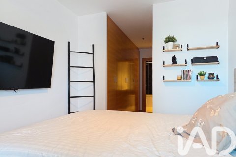 3 bedrooms apartment for sale in L'Hospitalet de Llobregat, Barcelona, Catalonia, Spain № 7488 - photo 13