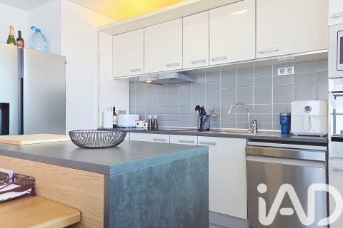 3 bedrooms apartment for sale in L'Hospitalet de Llobregat, Barcelona, Catalonia, Spain № 7488 - photo 16