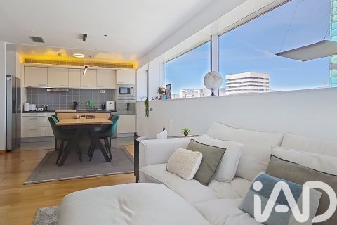 3 bedrooms apartment for sale in L'Hospitalet de Llobregat, Barcelona, Catalonia, Spain № 7488 - photo 20