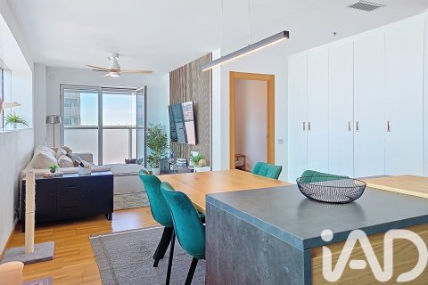 3 bedrooms apartment for sale in L'Hospitalet de Llobregat, Barcelona, Catalonia, Spain № 7488 - photo 15