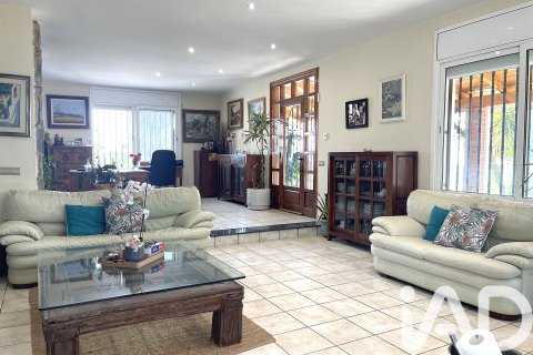 Купить дом в Терраса, Испания с 4 спальни, 1323м², № 7483 - фото 23