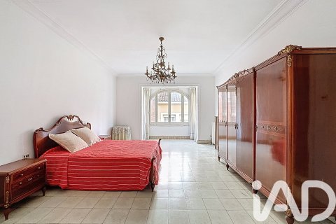 7 bedrooms townhouse for sale in El Masnou, Barcelona, Catalonia, Spain № 7484 - photo 19