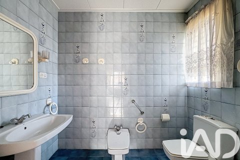 7 bedrooms townhouse for sale in El Masnou, Barcelona, Catalonia, Spain № 7484 - photo 13