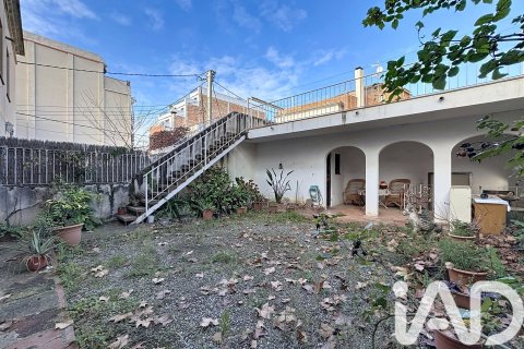 7 bedrooms townhouse for sale in El Masnou, Barcelona, Catalonia, Spain № 7484 - photo 30