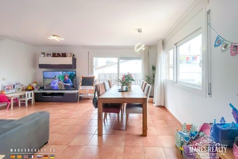 Купить таунхаус в Канет-де-Мар, Испания с 4 спальни, 299м², № 1042 - фото 3