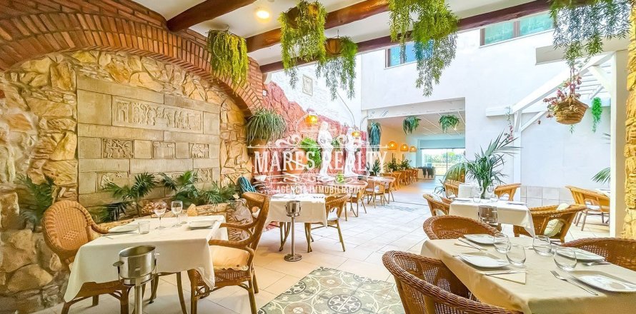 Коммерческая недвижимость 254м² в Калелье, Барселона, Каталония, Испания № 1040