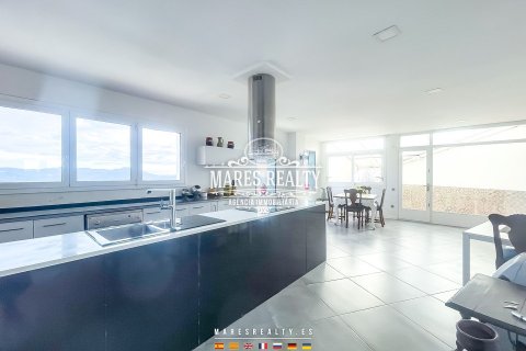 Купить виллу в Матаро, Испания с 4 спальни, 403м², № 1043 - фото 15