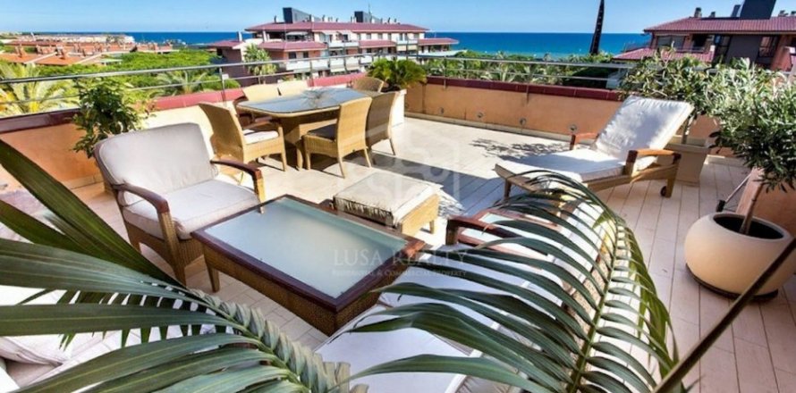 Квартира с 3 спальнями в Гаве, Барселона, Каталония, Испания № 1117