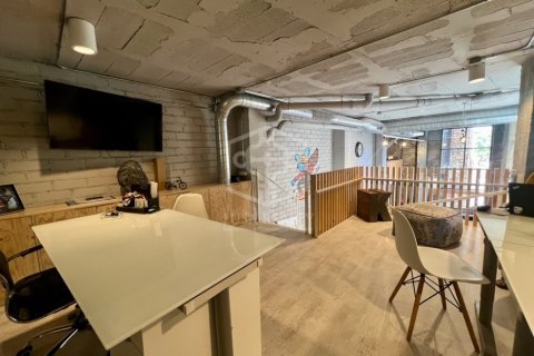 Снять в аренду коммерческую недвижимость в Барселона, Испания 184м², № 1119 - фото 11