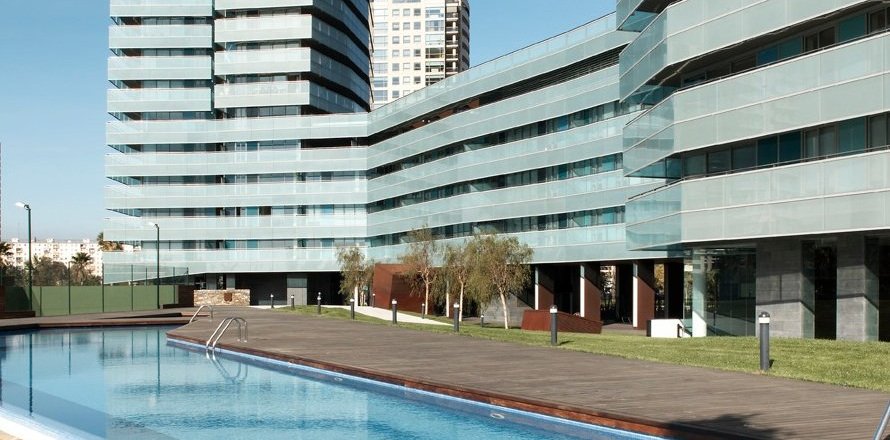 Квартира с 4 спальнями в Барселоне, Каталония, Испания № 1121