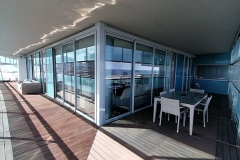 Купить квартиру в Барселона, Испания с 4 спальни, 220м², № 1121 - фото 2