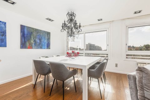 5 chambres penthouse à vendre à Barcelona, Catalonia, Spain № 3721 - photo 4