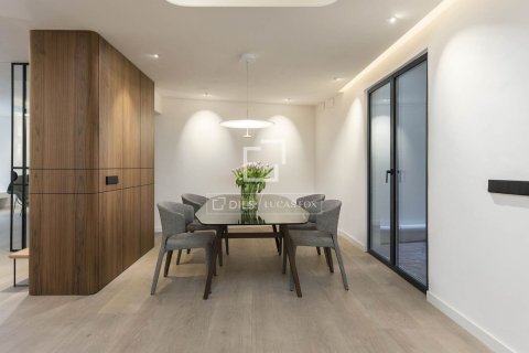 5 chambres apartment à vendre à Barcelona, Catalonia, Spain № 3719 - photo 13