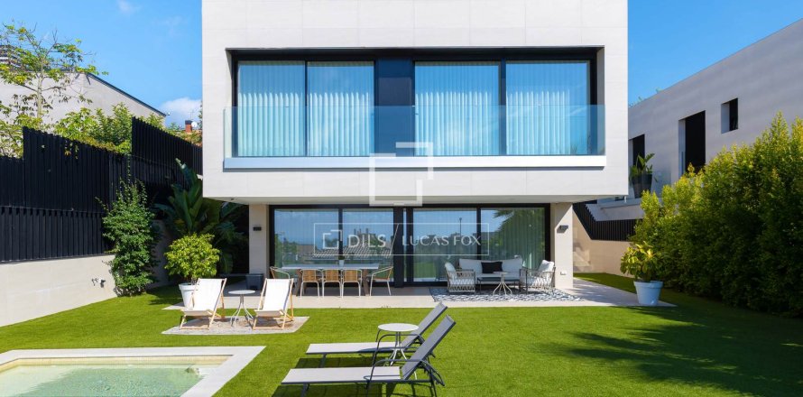 6 chambres villa à vendre à Teia, Barcelona, Catalonia, Spain № 3718