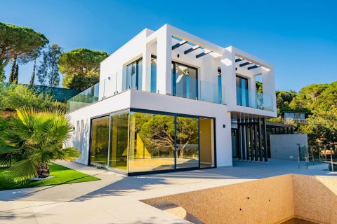 3 bedrooms house for sale in Lloret de Mar, Girona, Catalonia, Spain № 7199 - photo 19