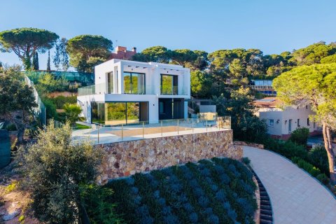 3 bedrooms house for sale in Lloret de Mar, Girona, Catalonia, Spain № 7199 - photo 30