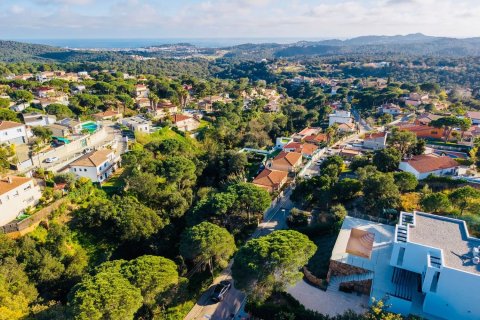 3 bedrooms house for sale in Lloret de Mar, Girona, Catalonia, Spain № 7199 - photo 17