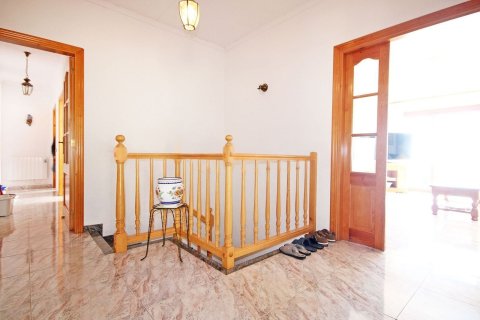 Сasa de 4 dormitorios en venta en Lloret de Mar, Gerona, Cataluña, Spain № 7198 - foto 13
