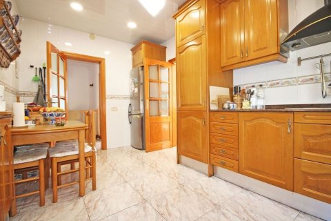 Сasa de 4 dormitorios en venta en Lloret de Mar, Gerona, Cataluña, Spain № 7198 - foto 19