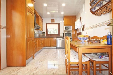 Сasa de 4 dormitorios en venta en Lloret de Mar, Gerona, Cataluña, Spain № 7198 - foto 20