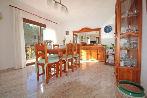 Сasa de 4 dormitorios en venta en Lloret de Mar, Gerona, Cataluña, Spain № 7198 - foto 22