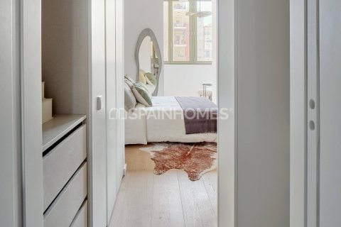 2 chambres penthouse à vendre à Barcelona, Catalonia, Spain № 7147 - photo 7