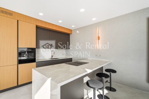 3 bedrooms house for sale in Lloret de Mar, Girona, Catalonia, Spain № 7149 - photo 22