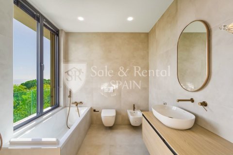 3 bedrooms house for sale in Lloret de Mar, Girona, Catalonia, Spain № 7149 - photo 13