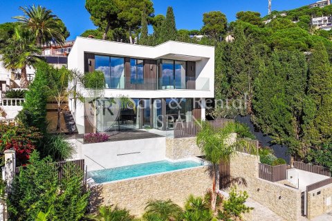3 bedrooms house for sale in Lloret de Mar, Girona, Catalonia, Spain № 7149 - photo 28
