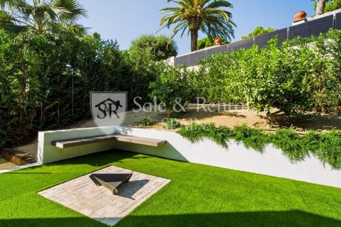 3 bedrooms house for sale in Lloret de Mar, Girona, Catalonia, Spain № 7149 - photo 15