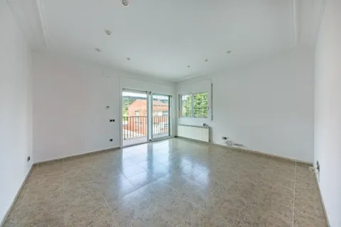 6 bedrooms apartment for sale in Sentmenat, Barcelona, Catalonia, Spain № 7151 - photo 15